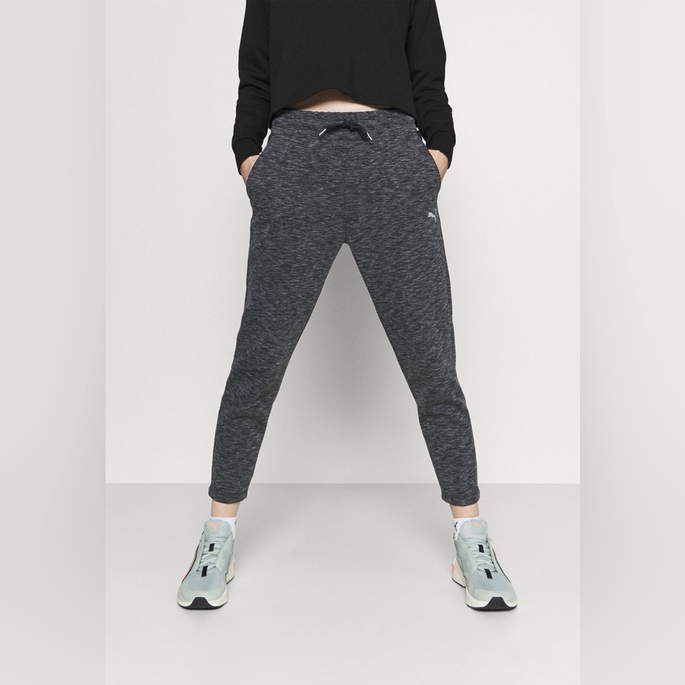 Puma Women's EVOSTRIPE joggers Pants Knitted Black-Heather size large